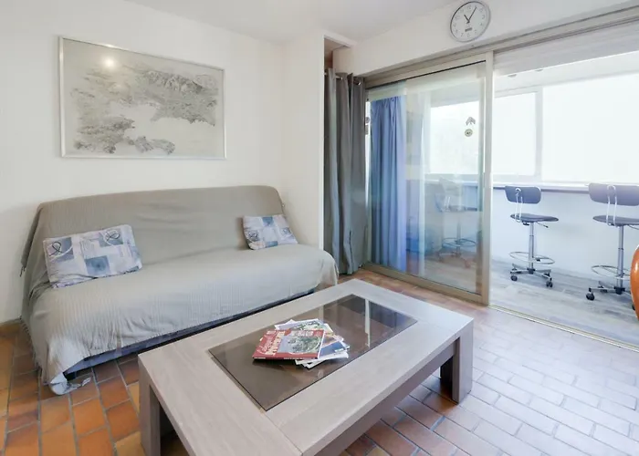 Le Du Mail * Сис-Фур-Ле-Пляж